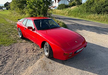 Porsche 944 Oldtimer, Rot, top Zustand