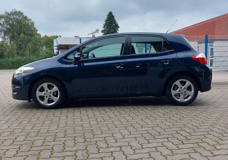 Toyota Auris 1.6 VVT-i Luna Luna