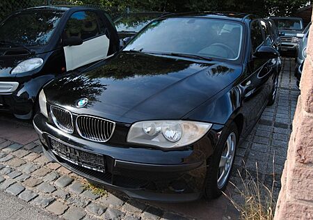 BMW 116i 4-türer*Schiebedach*