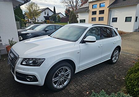 Audi Q5 2.0 TDI DPF S tronic quattro -