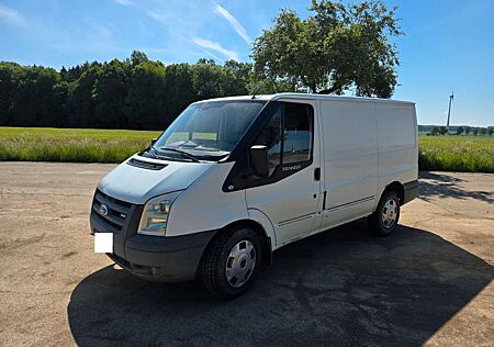 Ford Transit kurz niedrig 2,4 RWD