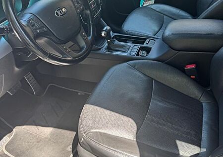 Kia Sorento 2.2 CRDi AWD Spirit Automatik Spirit
