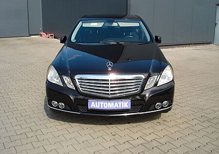 Mercedes-Benz E 200 CGI ELEGANCE AHK EGSD Navi PDC Tempomat