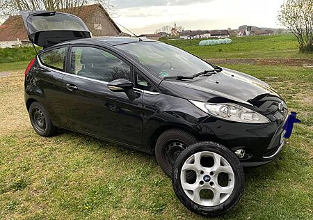 Ford Fiesta 1,25 TÜV 9/26, Klimaautomatik