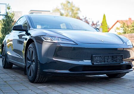 Tesla Model 3 gebraucht kaufen Tesla Model 3 Highland RWD - Netto 26860€