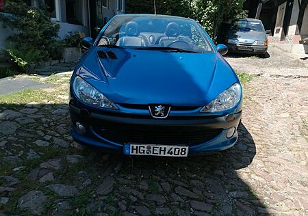 Peugeot 206 PlatinumLederAlusKlima.1Hand.1A.TÜ+Zahnriem-neu!