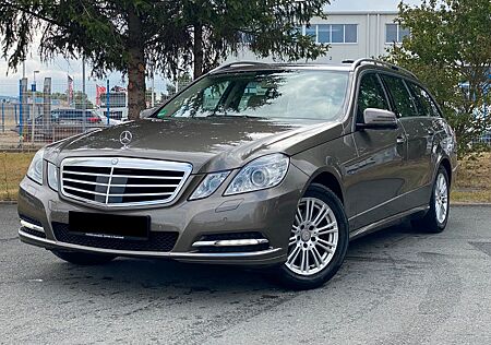 Mercedes-Benz E 200 CGI T Aut. Multikontur Leder Xenon Voll