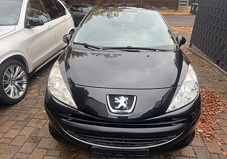 Peugeot 207 1.4 Filou 75 TÜV 06/2027