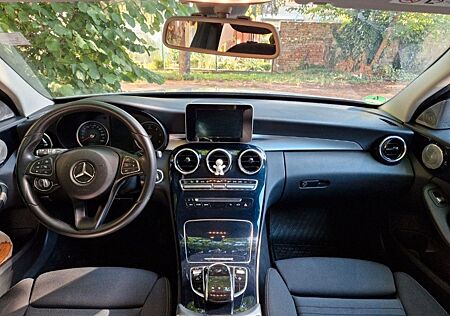 Mercedes-Benz C 200 C 200d Autom. 9 Gang
