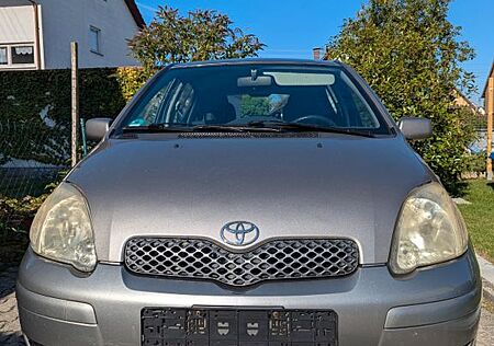 Toyota Yaris 1.0 Sol sol