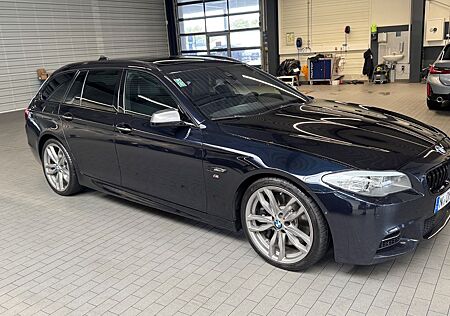 BMW M550d xDrive Touring, viel Extras