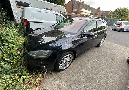 VW Golf Volkswagen 1.6 TDI DSG R-Line Ausstattung