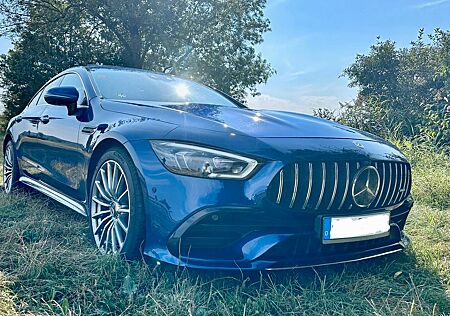 Mercedes-Benz AMG GT 43 4MATIC+ - Massage Seats