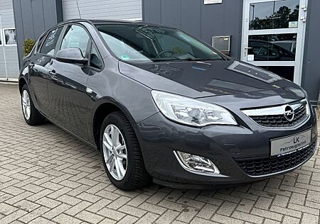 Opel Astra J 5-trg. Design Edition nur 14TKM aus 1.Hd
