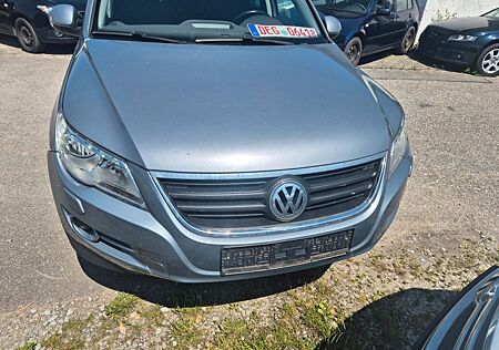 VW Tiguan Volkswagen Track & Field 4Motion-KLIMA-SHZ-AHK-ROST