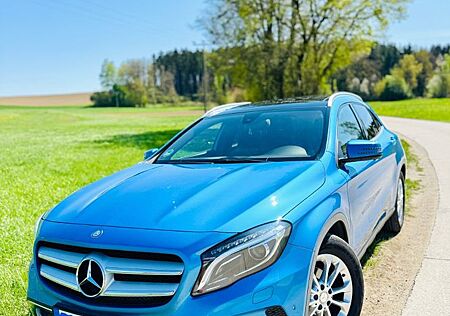 Mercedes-Benz GLA 220 CDI /2,2/PANO/NAVI/Diesel