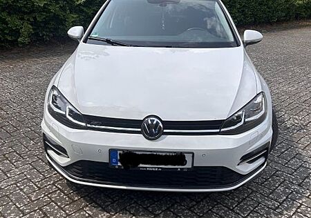VW Golf Volkswagen 1.5 TSI ACT OPF Highline Highline