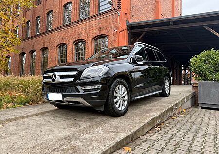 Mercedes-Benz GL 350 BlueTec 4MATIC 7-SITZE AHK
