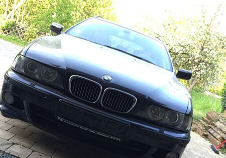 BMW 530d A Highline Exclusive touring Highline E...