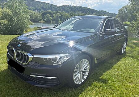 BMW 520d ***Head up***NAVI***LED