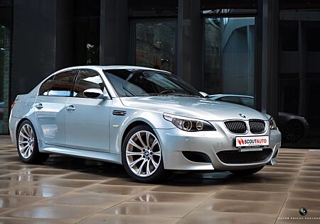 BMW M5 SMG V10|SILVERSTON|LEDER|HUD