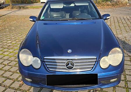 Mercedes-Benz 230