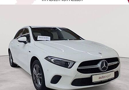 Mercedes-Benz A 250 e 8G-DCT Style Navi Beam BusiP DIS