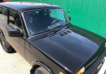 Lada Niva "NORMA EXKLUSIV" AHK! DOTZ-Räder! AET-2026