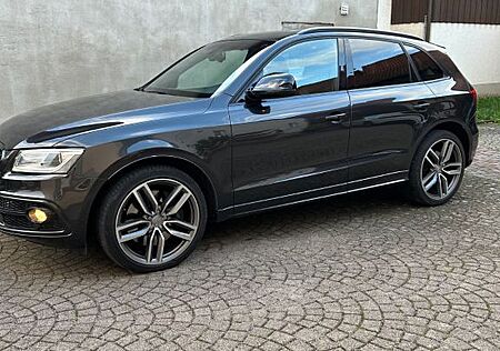 Audi SQ5 3.0 TDI comp. tiptronic quattro / Motor neu