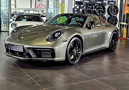 Porsche 992 911 Targa 4 GTS 3.0 Allrad Cabrio