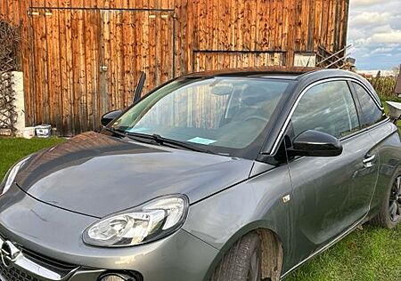 Opel Adam 1.2 - 8-fach bereift