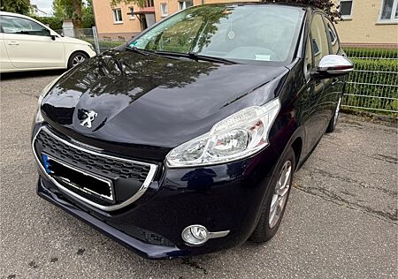 Peugeot 208 1.2 Style 82 VTi Style