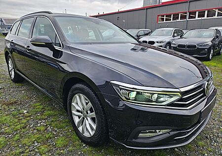 VW Passat Variant Volkswagen PASSAT 1.6 TDI BREAK DSG *NAVIGATION *MATRIX LED