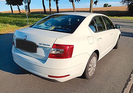 Skoda Octavia 1.0 TSI Active Active