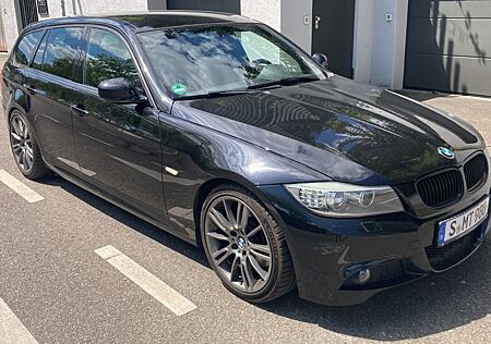 BMW 330d M-Edition,Top Gepflegt Navi,AHK,Xenone