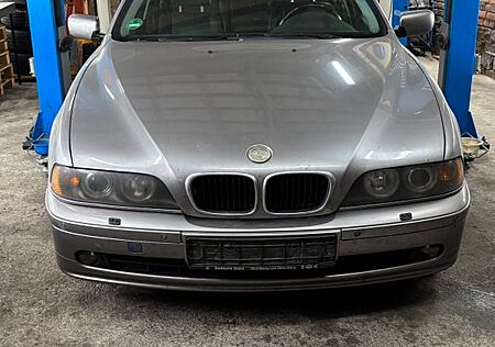BMW 530d A touring -