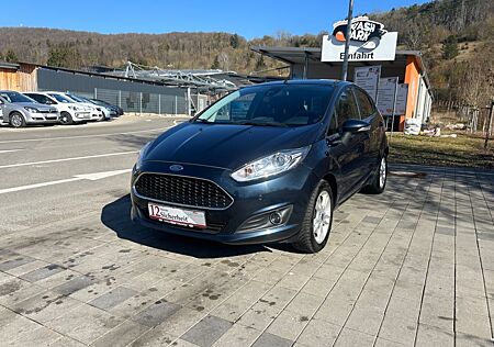 Ford Fiesta Celebration**GEPFLEGT**