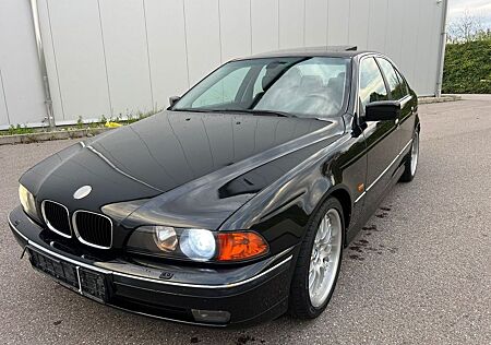 BMW 528i Automatik Leder Schiebedach