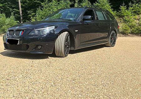 BMW 545i A touring -