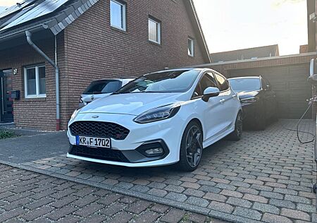 Ford Fiesta 1,5 EcoBoost ST mit Leder-Exklusiv-Pa...