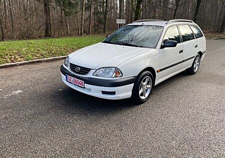 Toyota Avensis 1.6 KLIMA/ALU