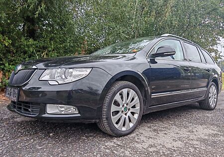 Skoda Superb Combi Elegance 1 Hand
