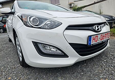 Hyundai i30 Trend/AUTOMATIK/EURO/5/NEU TUV AU/KLIMA/