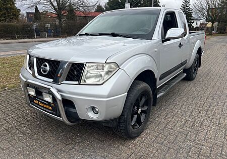 Nissan Navara KingCab 4X4 AHK 3,5t LKW-Zulas Standheizu
