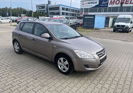 Kia Cee'd Ceed 1.4 Klima ZV NEU TÜV