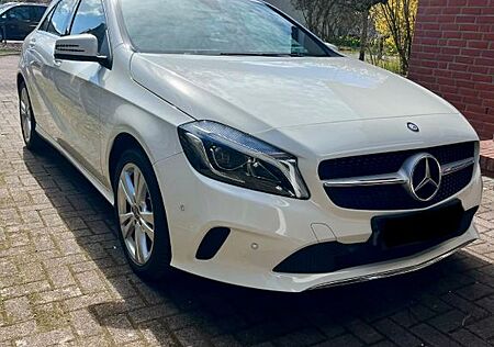 Mercedes-Benz A 180 -