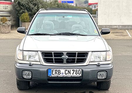 Subaru Forester 2.0 AWD 4X4. GX Klima Sitzheizung AHK.