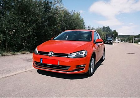 VW Golf Volkswagen 1.4 TSI 90kW DSG BMT Highline Highline