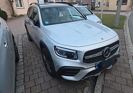 Mercedes-Benz GLB 250 4MATIC DCT + Werkgarantie