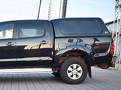 Toyota Hilux Double Cab Sol 4x4 / TÜV NEU !